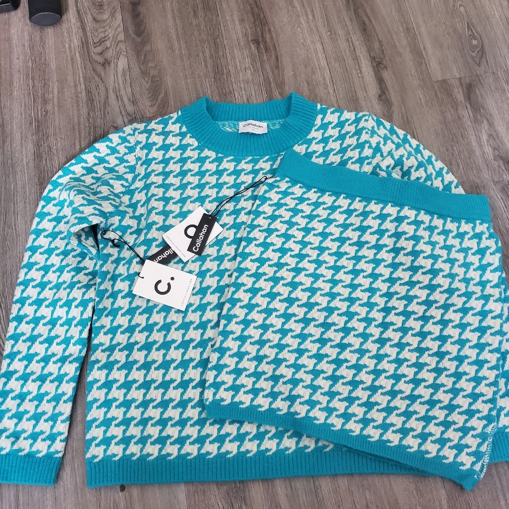 Callahan Turquoise Houndstooth sweater and skirt set M